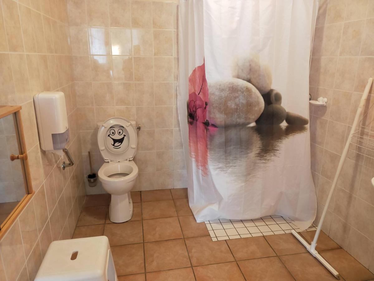 Chambres D'Hotes De L'Auberge L'Astrassadou Rézentières Exterior foto