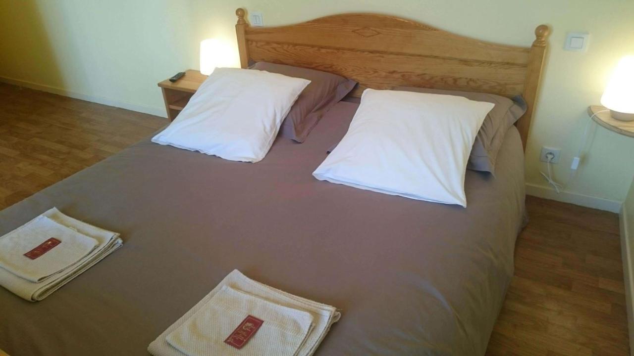Chambres D'Hotes De L'Auberge L'Astrassadou Rézentières Exterior foto