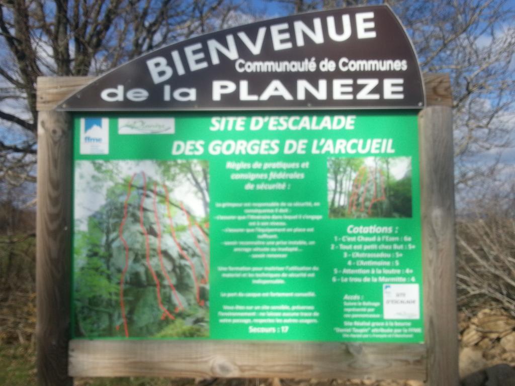 Chambres D'Hotes De L'Auberge L'Astrassadou Rézentières Exterior foto