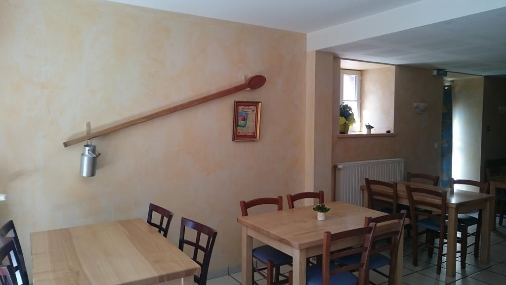 Chambres D'Hotes De L'Auberge L'Astrassadou Rézentières Exterior foto